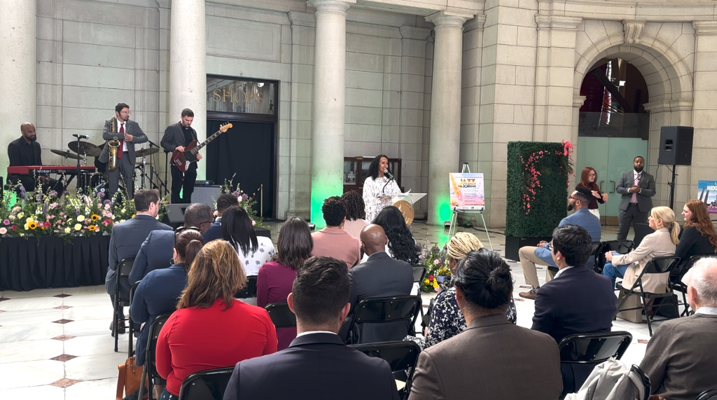 Sing for Hope Launches New Series at Union Station with DC Mayor Bowser, Union Station CEO Carr